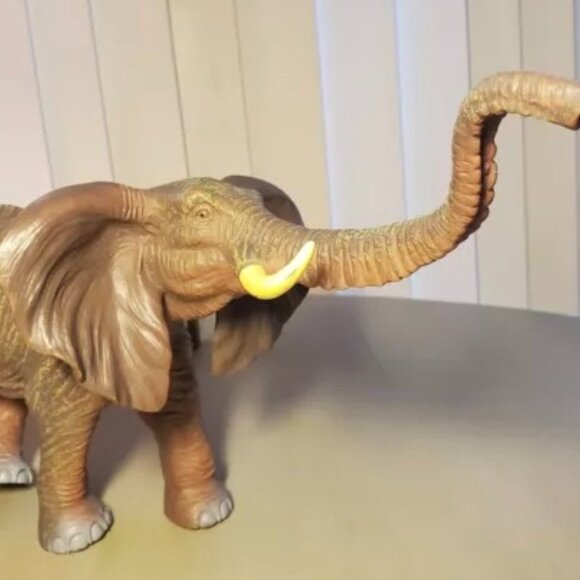 African Elephant Soft Rubber Toy Hollow Squeezable 14.5" x 6.5" - Picture 3 of 8